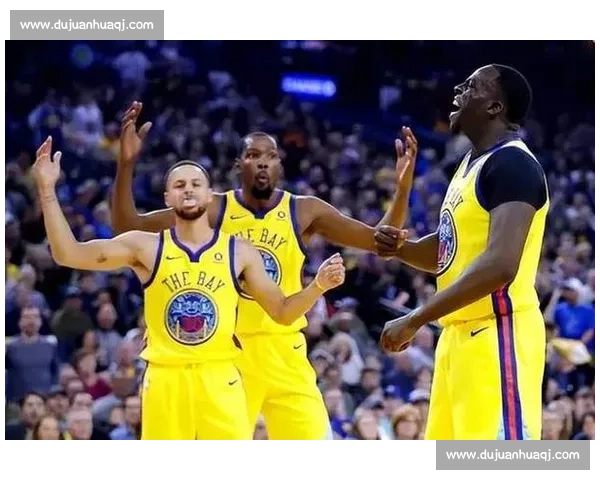 骑士勇士总决赛巅峰对决回顾与王朝命运交锋历史瞬间全景解析